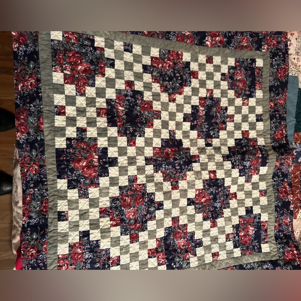 Vintage Homemade Patchwork Machine Sewing lap Quilt 31”x32”